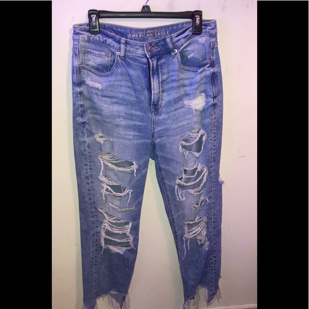 American eagle mom jeans!